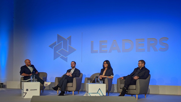 Tian Pei and others on stage at Leaders Week London 2022 | thumbnail